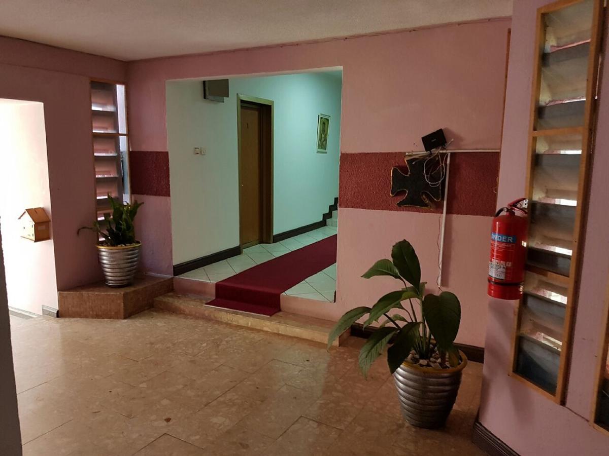 Royal Basin Resort Kumasi Exterior photo