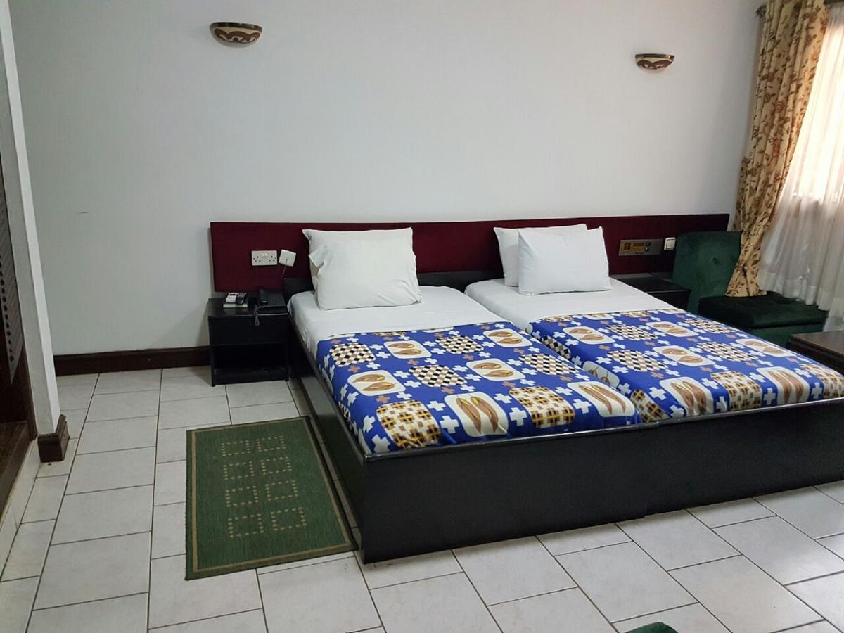 Royal Basin Resort Kumasi Exterior photo